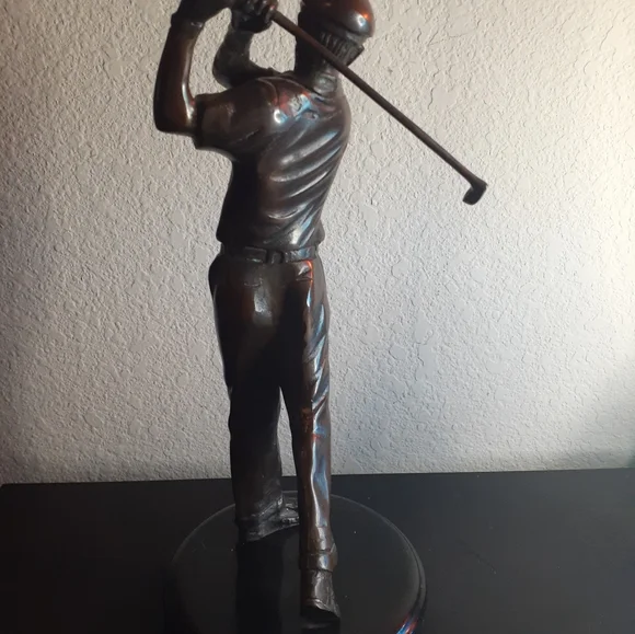 EXQUISITE Unmarked 12" Solid Bronze GOLFER Sculpture on Marble Pedestal.